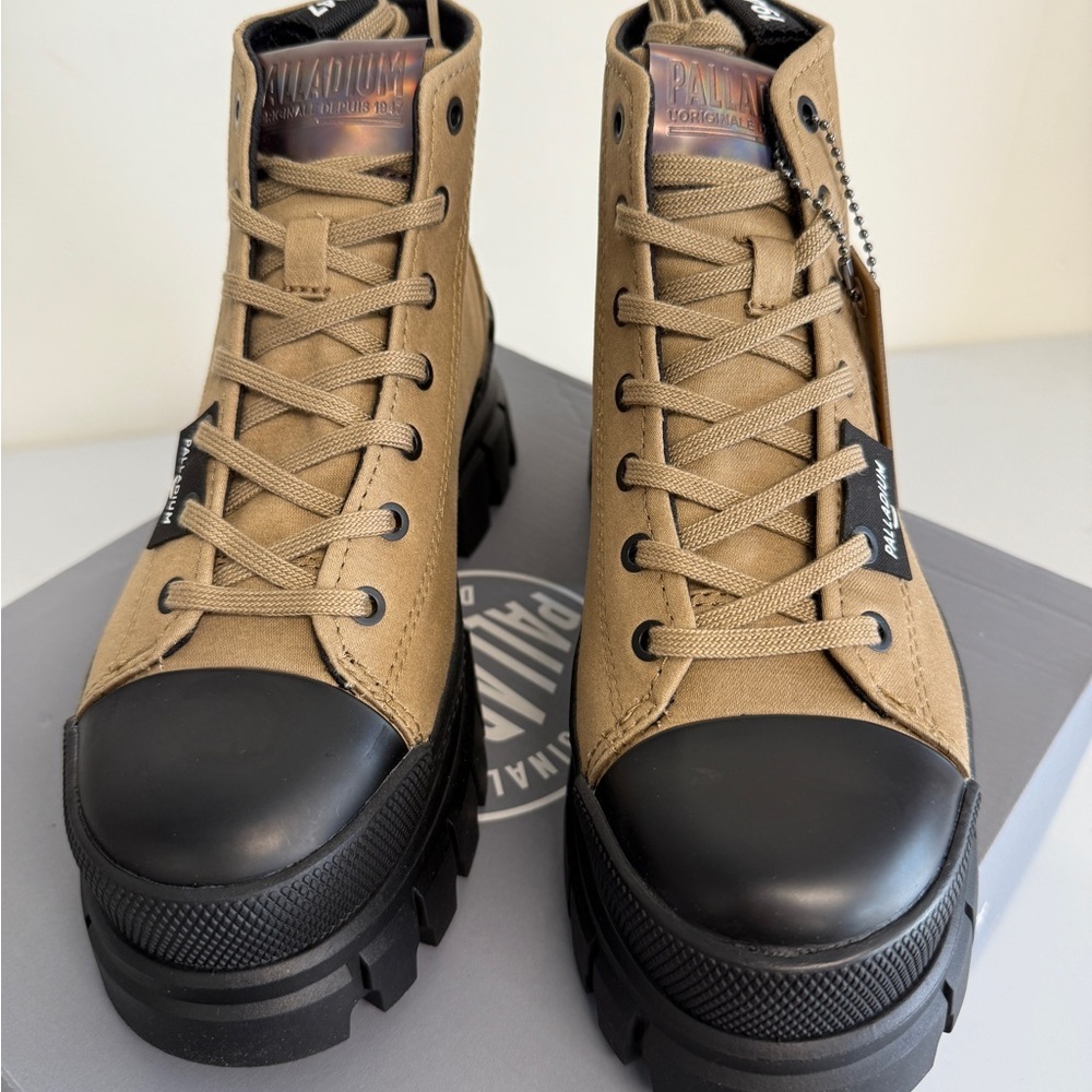 Womens Palladium Revolt Hi TX Platform Boot / olive  / 97242-116-M / Size 6 - Picture 4 of 7